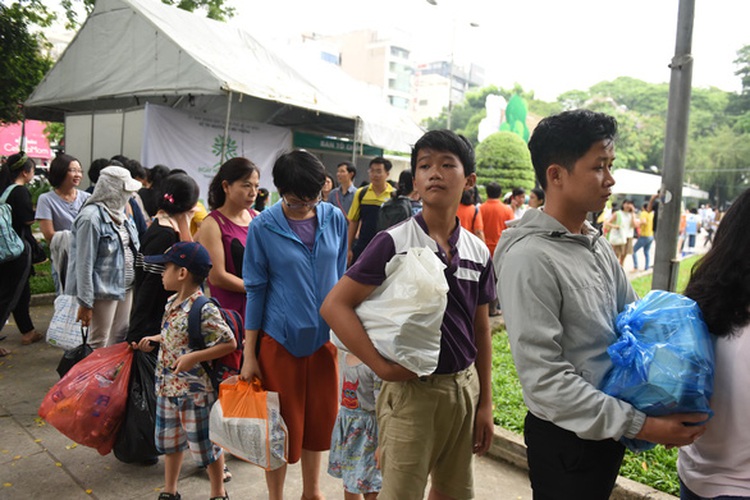 Ho Chi Minh City to get rid of plastic bags in supermarkets in 2021: master plan