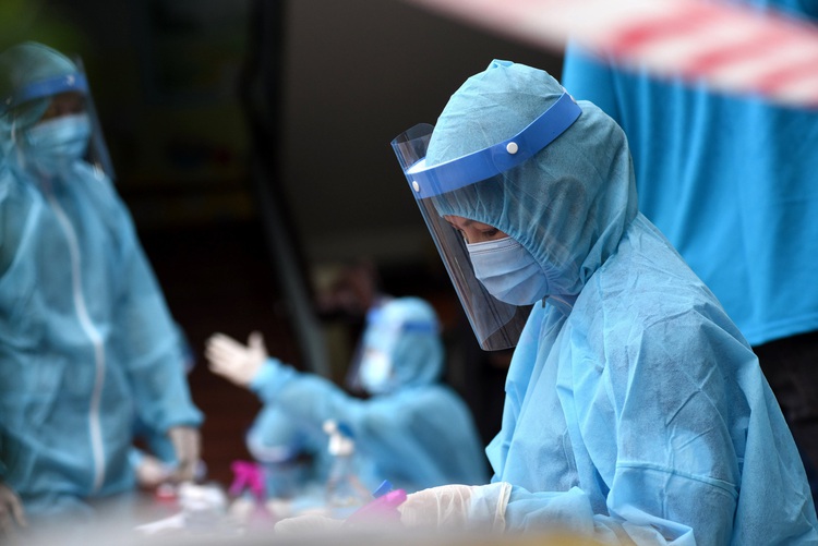 Vietnamese localities impose COVID-19 quarantine on returnees from Ho Chi Minh City