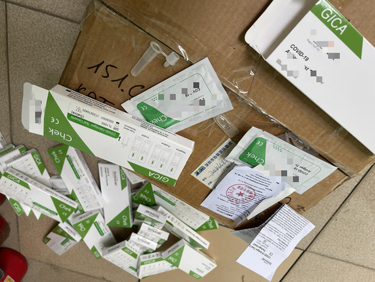Coronavirus quick test kits of unknown origin detected at Hanoi market