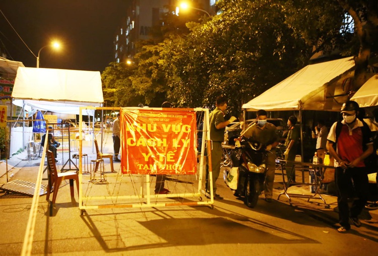 Ho Chi Minh City locks down entire apartment complex over virus infection chain