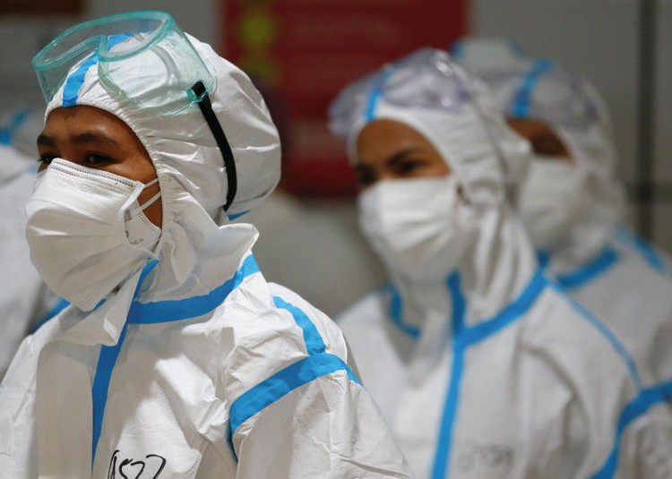 Hundreds of Indonesian healthcare workers contract COVID-19 despite vaccination, dozens hospitalised
