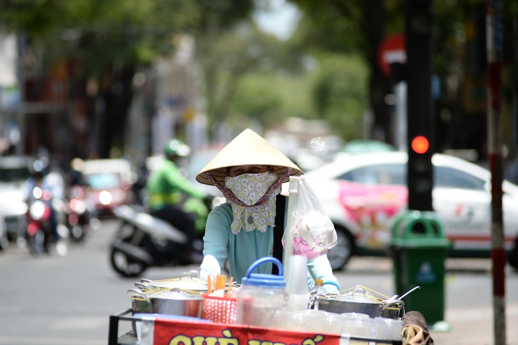 Ho Chi Minh City administration proposes spending $38mn assisting residents affected by COVID-19