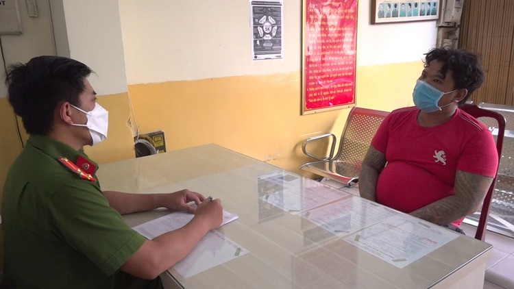 Ho Chi Minh City man arrested for setting house on fire, damaging others