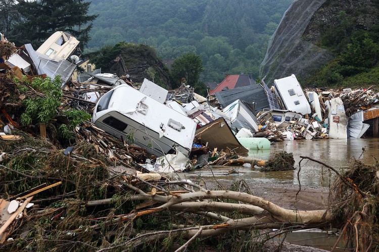 Death toll rises to 170 in Germany and Belgium floods