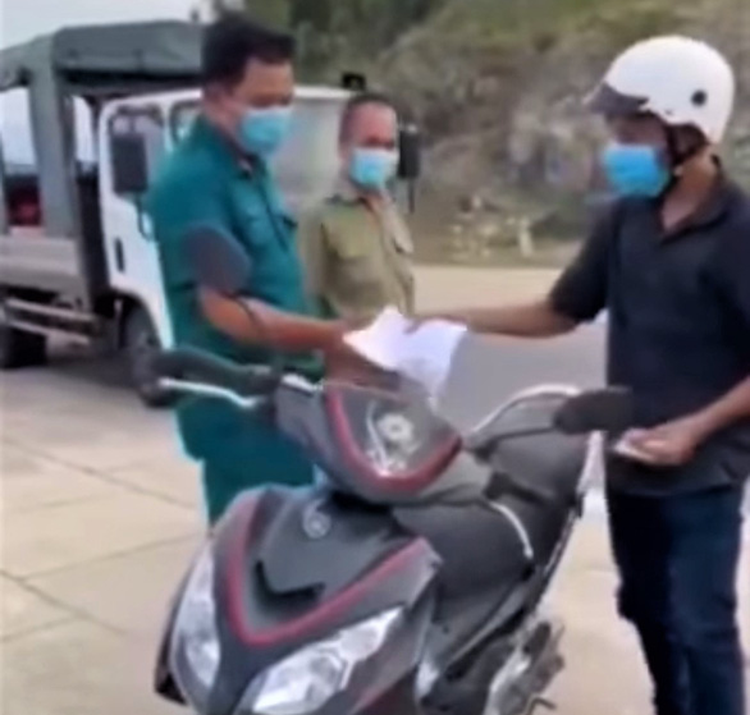 Vietnamese official dismissed from COVID-19 prevention post for saying, ‘Bread isn't food’