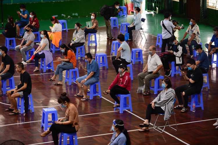 Ho Chi Minh City discharges nearly 2,000 COVID-19 patients a day
