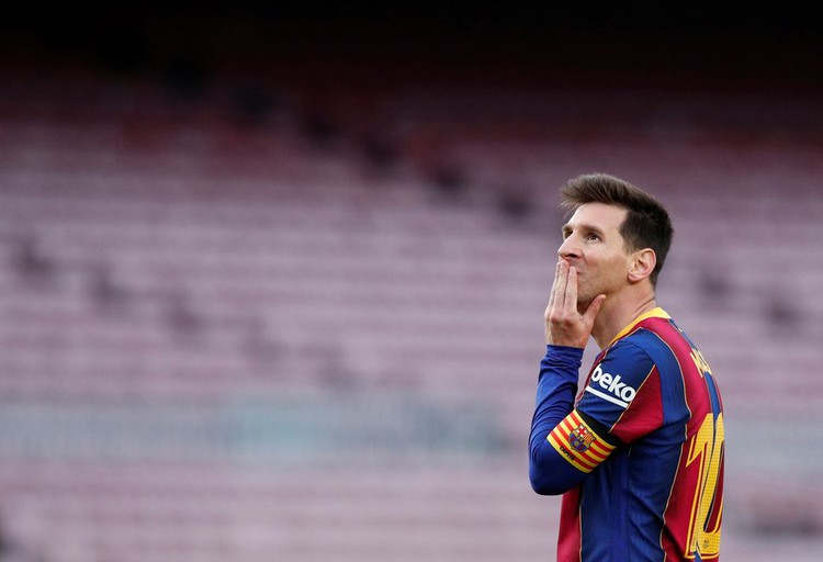 Messi on verge of joining PSG, reports L'Equipe