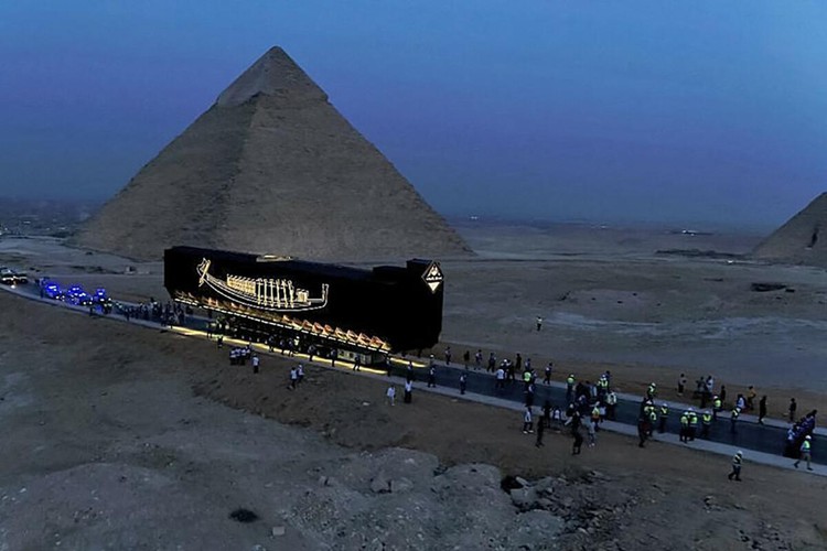 Ancient pharaonic boat taken to Egypt's grand new museum