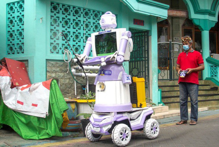 Indonesian village turns unwanted trash into COVID-19 helper