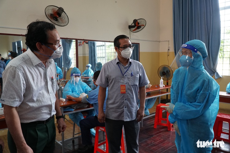 ‘People should be informed of vaccine brands before trips to inoculation sites’: Ho Chi Minh City Party chief