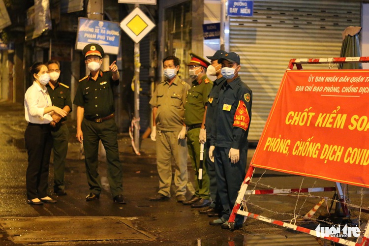 Military troops deployed to assist in Ho Chi Minh City’s fight against COVID-19