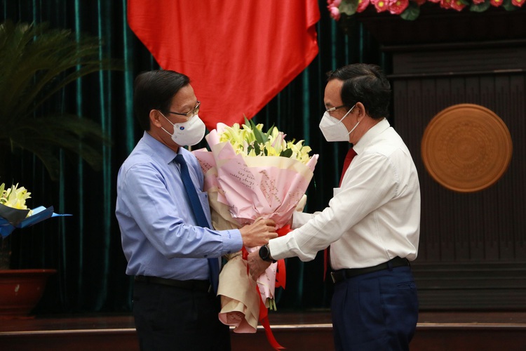 Ho Chi Minh City's new chairman pledges to focus on pandemic control