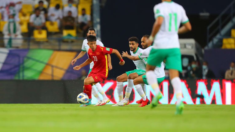 Saudis fight back to avoid Vietnam shock, Australia down China