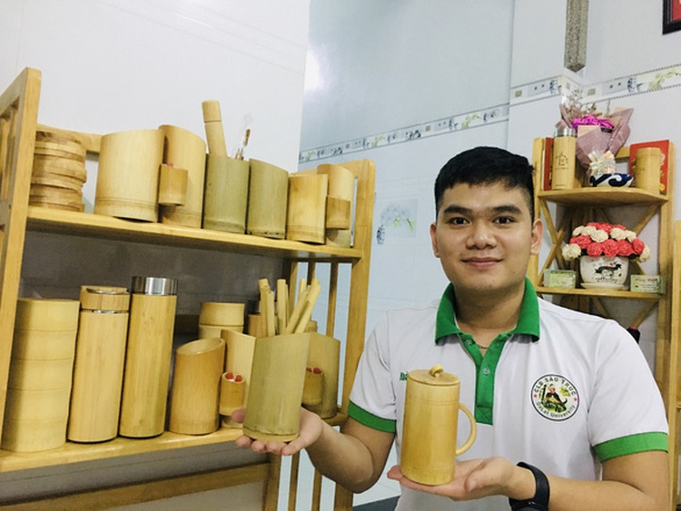 Vietnamese man elevates hometown’s bamboo, makes it more environment-friendly