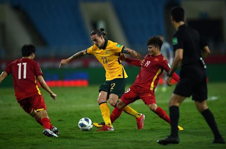 Record-breaking Australia beat Vietnam in World Cup qualifying