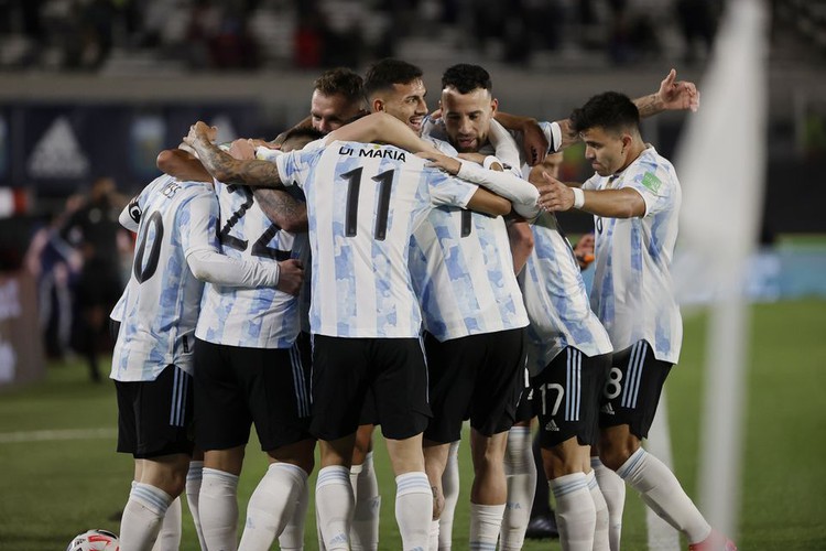 Messi overtakes Pele with hat-trick as Argentina beat Bolivia
