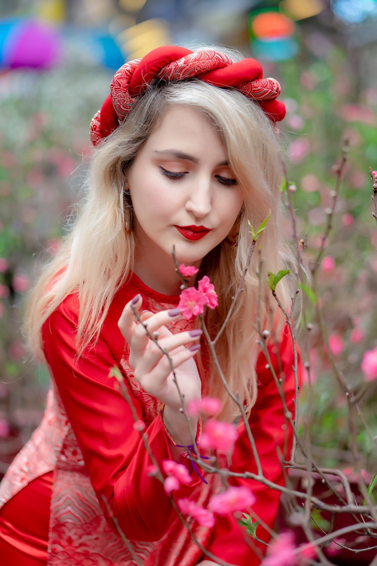 Ao dai, culture and students: Albanian Tik Tok star on why she calls Vietnam ‘home’