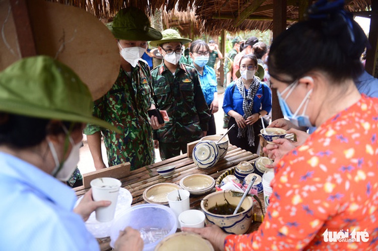 Ho Chi Minh City pilots first tours to historical sites after COVID-19 hiatus