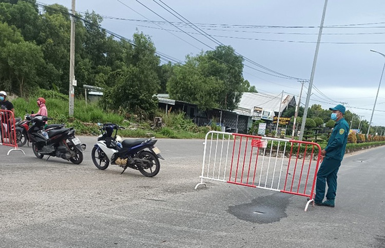 Vietnam’s Phu Quoc detects more cases in COVID-19 cluster after easing movement curb