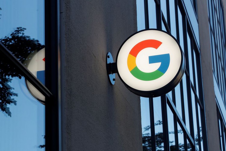 Google adds visual search features in shopping, video push