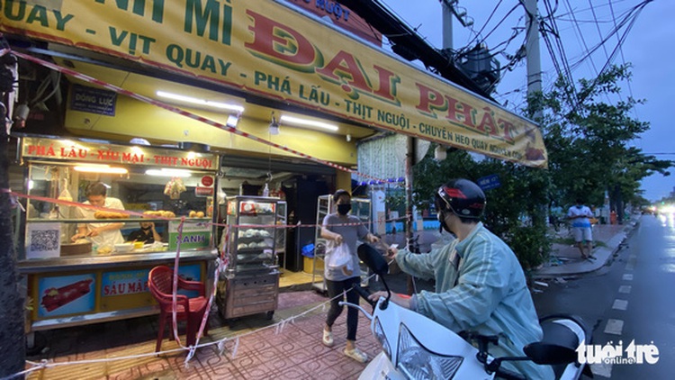 Dine-in service in Ho Chi Minh City’s low-risk district in the offing