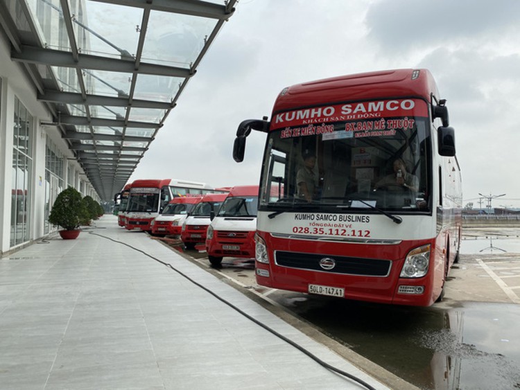 Ho Chi Minh City aims to resume interprovincial bus operations next month