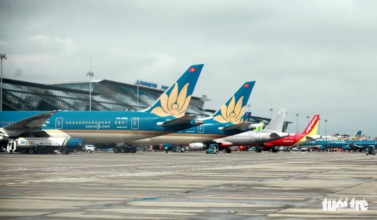 Hanoi eases quarantine regulations for air passengers from Ho Chi Minh City