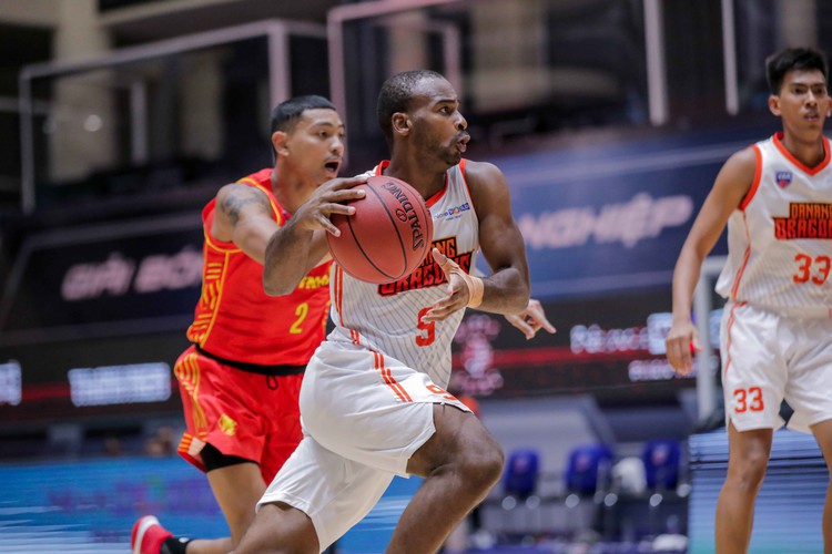 Vietnamese national basketball team suffers first defeat at VBA Premier Bubble Games