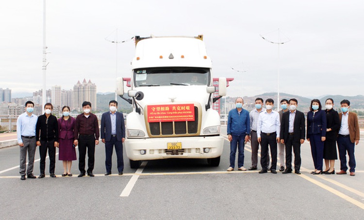 Northern Vietnamese localities receive 800,000 Sinopharm COVID-19 vaccine doses from China