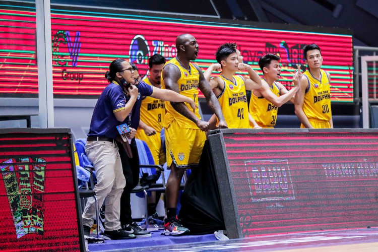 Nha Trang Dolphins face tough times at Vietnam’s pro basketball league