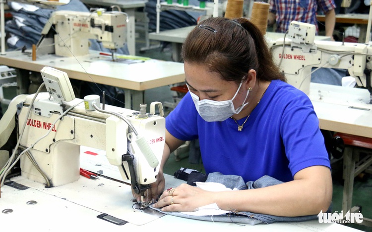 Ho Chi Minh City factories in full swing to finish Christmas production orders