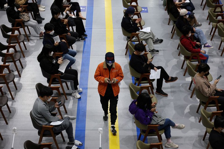 S.Korean teens drive up COVID-19 cases ahead of full school reopening