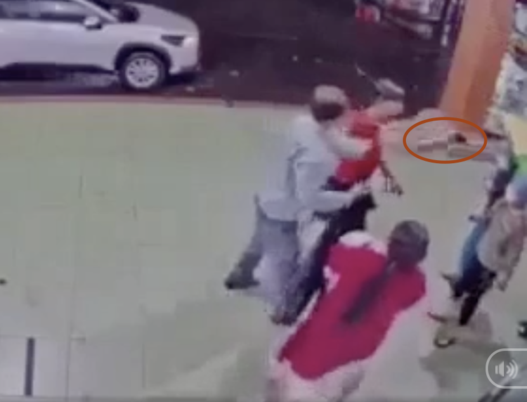 Police officer suspended for pointing gun at health worker in Vietnam
