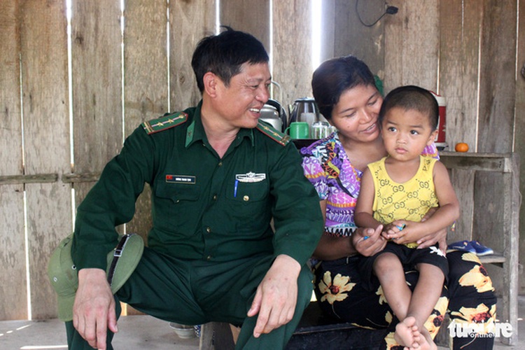 In Vietnam, ethnic minority people no longer bushmen thanks to military