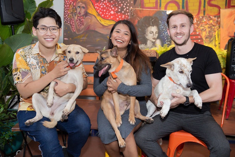 Trio travels Vietnam to reunite pets with stranded owners