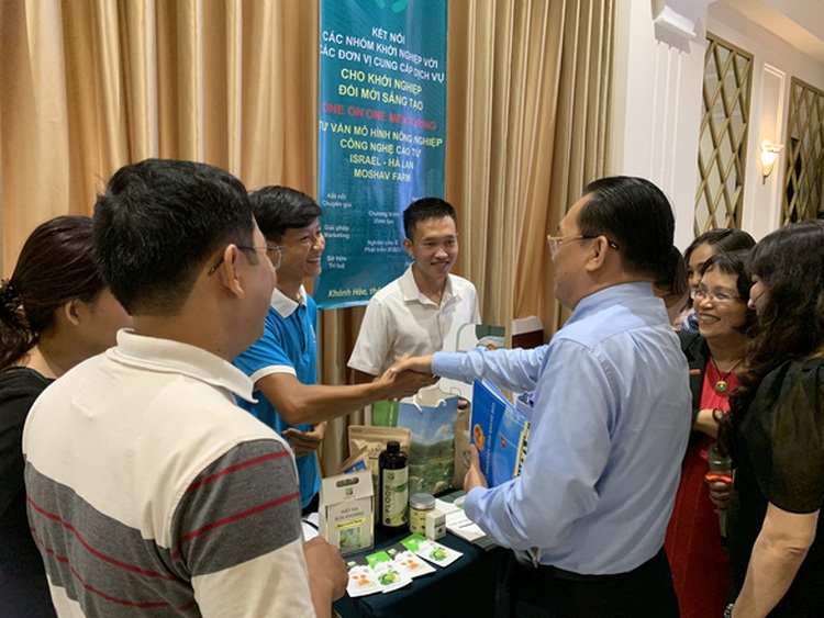 Young Vietnamese farmers thrive in homeland with Israeli agriculture techniques
