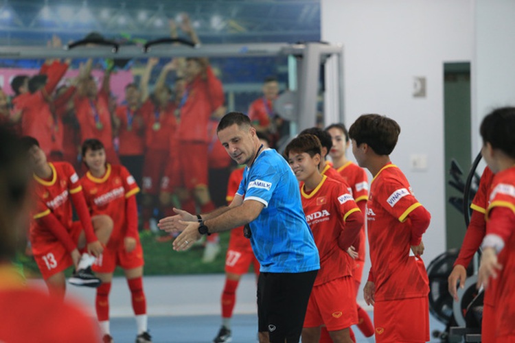 Vietnamese women’s football team to train in Spain for 2022 Asian Cup
