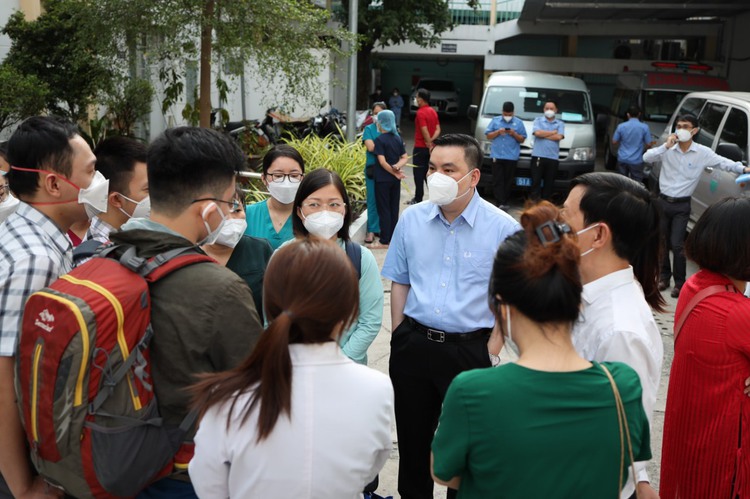 Ho Chi Minh City makes COVID-19 field hospital at the ready for Omicron variant