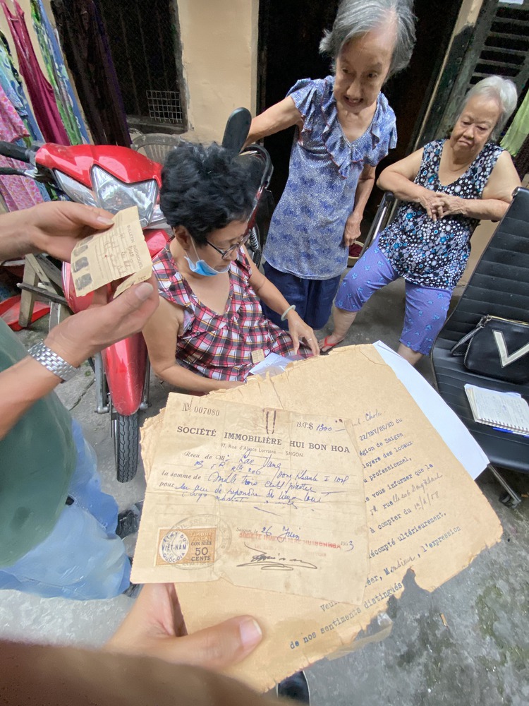 Chinese-Vietnamese families refuse to vacate century old apartments in Saigon’s Chinatown