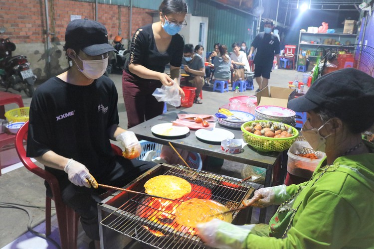 Throw yourself into the wonderful lesser known world of street snacks in Vietnam