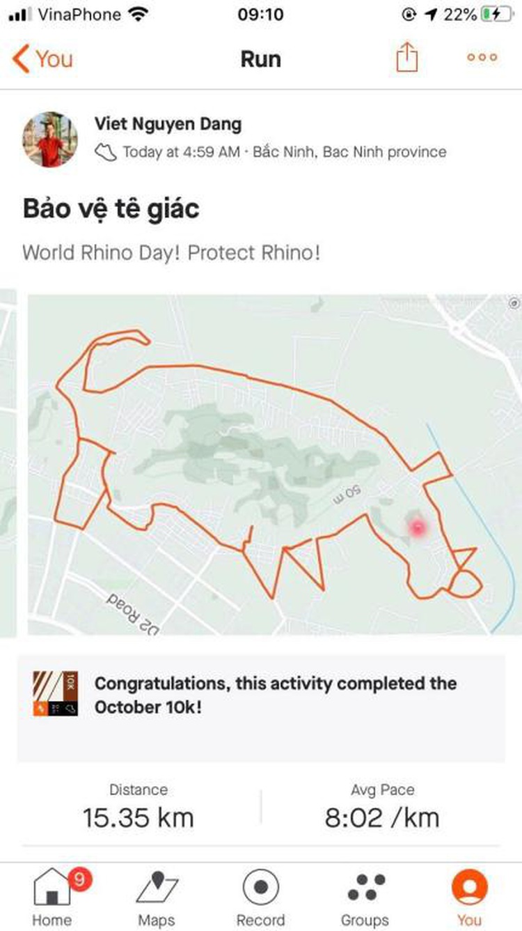This Hanoi runner makes beautiful art with just his feet, map