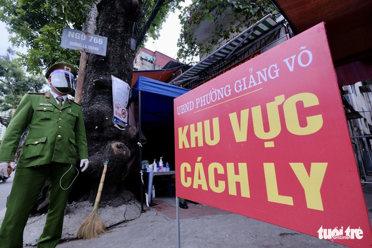 Certain COVID-19 patients resort to self-medication as Hanoi health units overwhelmed