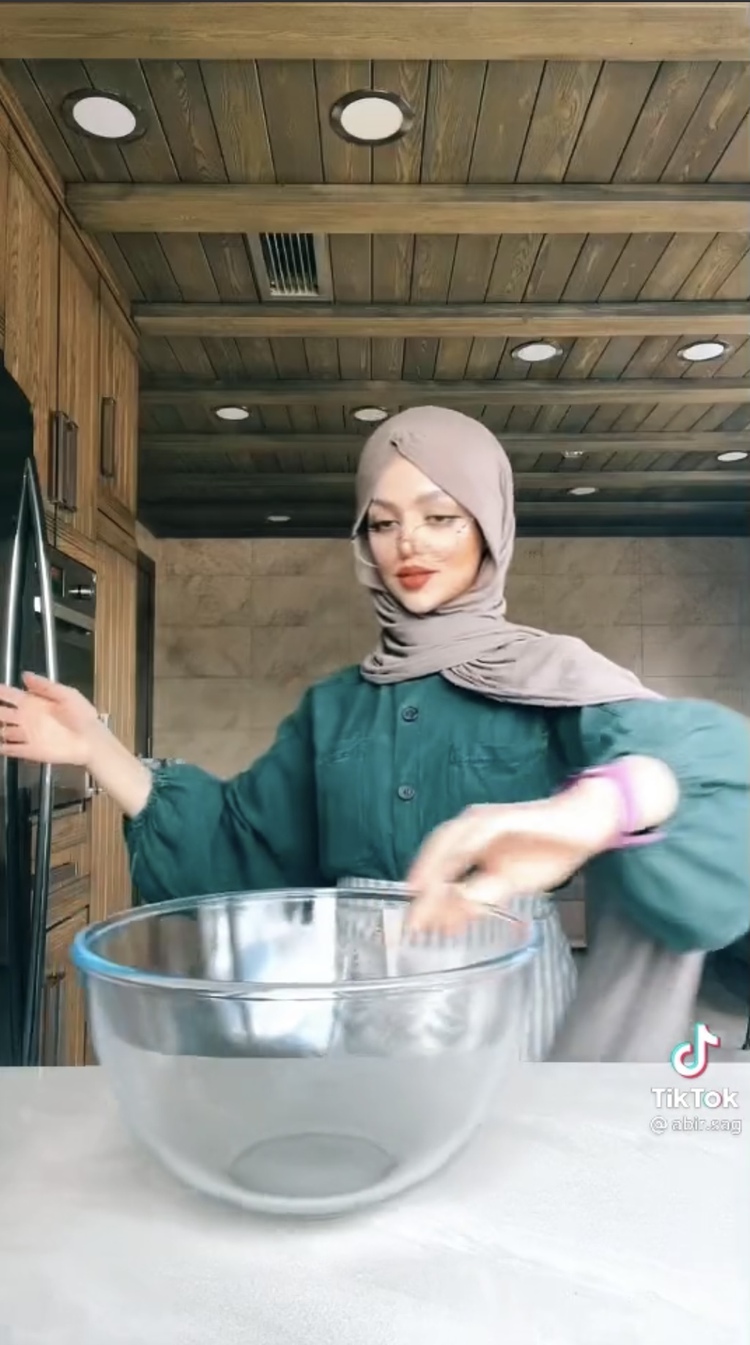 TikTok stars show how to cook Vietnamese 'pho' in viral videos
