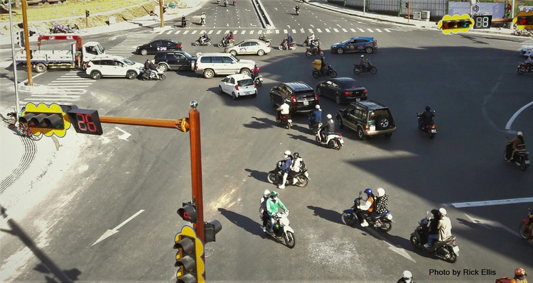 Stoplights as cultural treasures in Vietnam