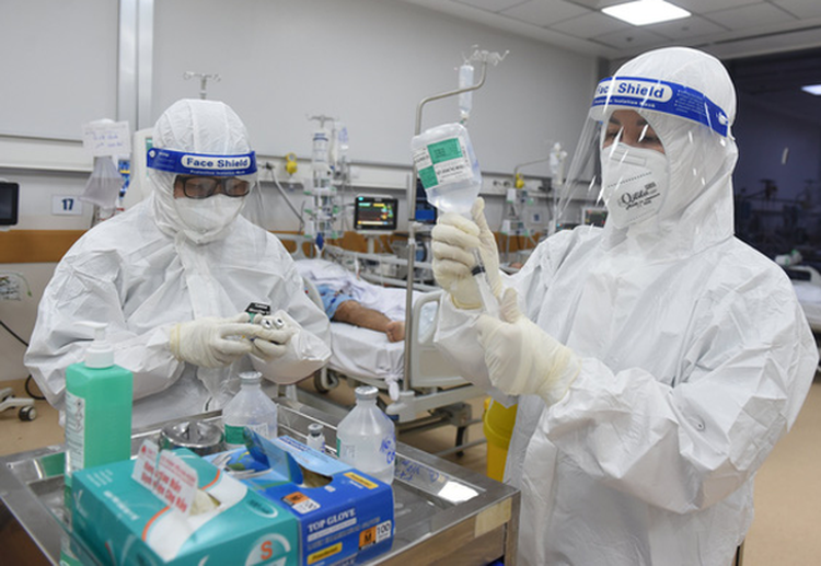 Vietnam announces 4 more imported Omicron cases