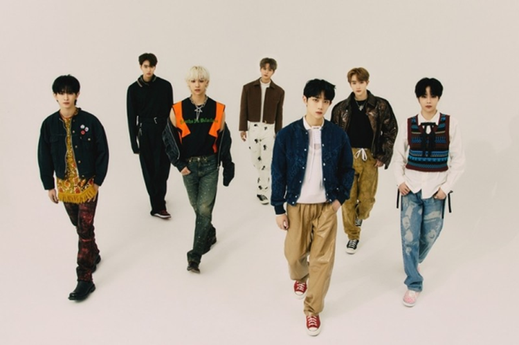 Vietnamese singer makes K-pop boy band debut