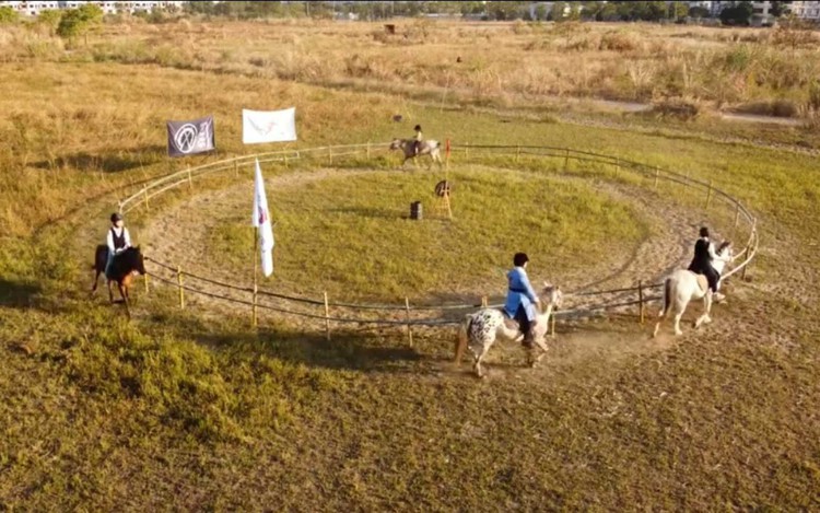 Horseback archery mounts popularity among Hanoi youth