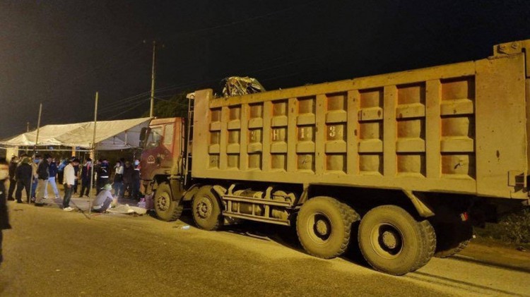 Four family members killed as truck hits motorbike in Vietnam
