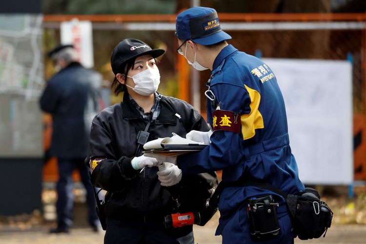 Japanese students injured in stabbing during entrance exams - media