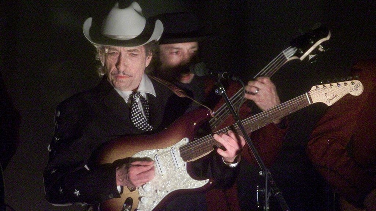 Bob Dylan sold entire recording catalog to Sony